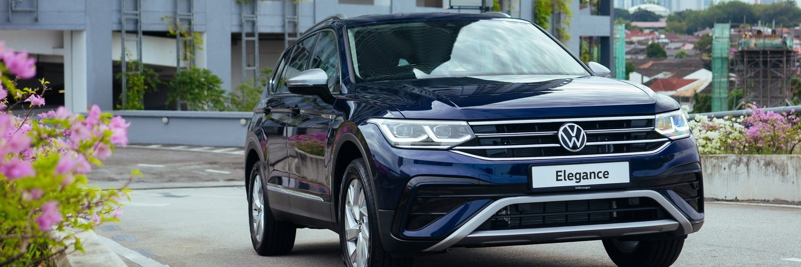 Web-Slider_Tiguan Allspace Elegance_2560-x-1280